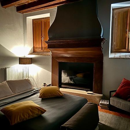 Dimora Legnazzi_A Gem In The Heart Of Brescia Apartment Exterior foto
